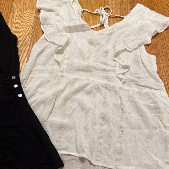 SALE Bundle 2 Ruffle Tops Small - Picture 3 of 6